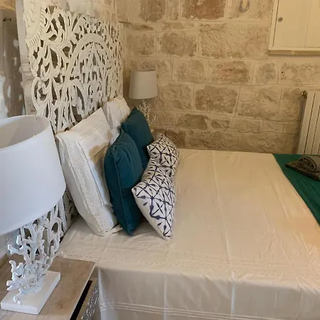 Trulli Tesoro לינה וארוחת בוקר 4*