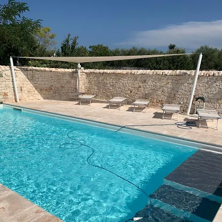 Trulli Tesoro 4* צ'יסטרנינו