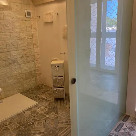 Trulli Tesoro לינה וארוחת בוקר צ'יסטרנינו