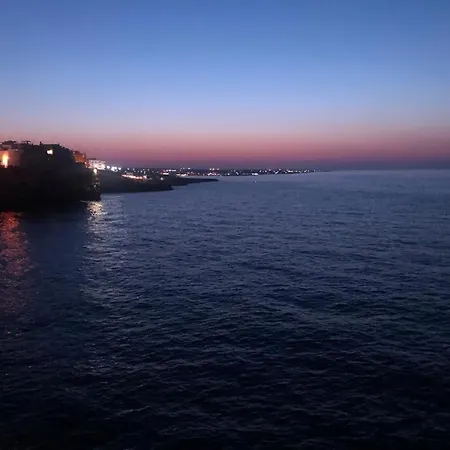 לינה וארוחת בוקר Trulli Tesoro 4*