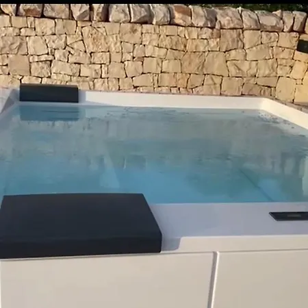 Trulli Tesoro לינה וארוחת בוקר 4*