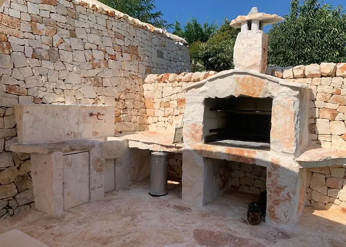 Bed & Breakfast Trulli Tesoro 4*